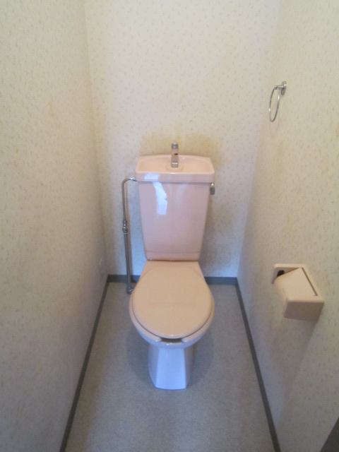 Toilet. Bus toilet is of course a separate room. 