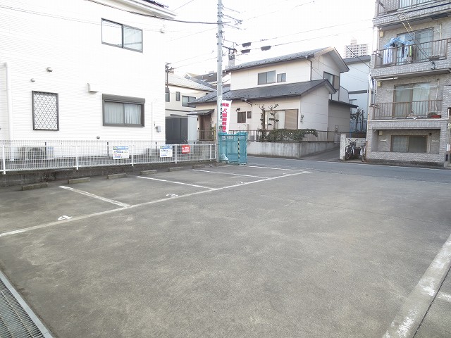 Other. Building to the periphery (other) 0m