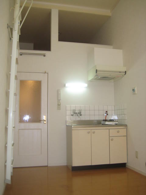 Living and room. Loft rooms. How to use is freely.