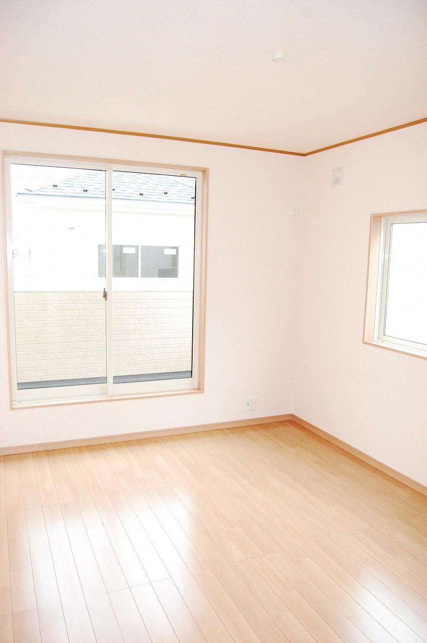 Non-living room. 5 Building Western-style photo