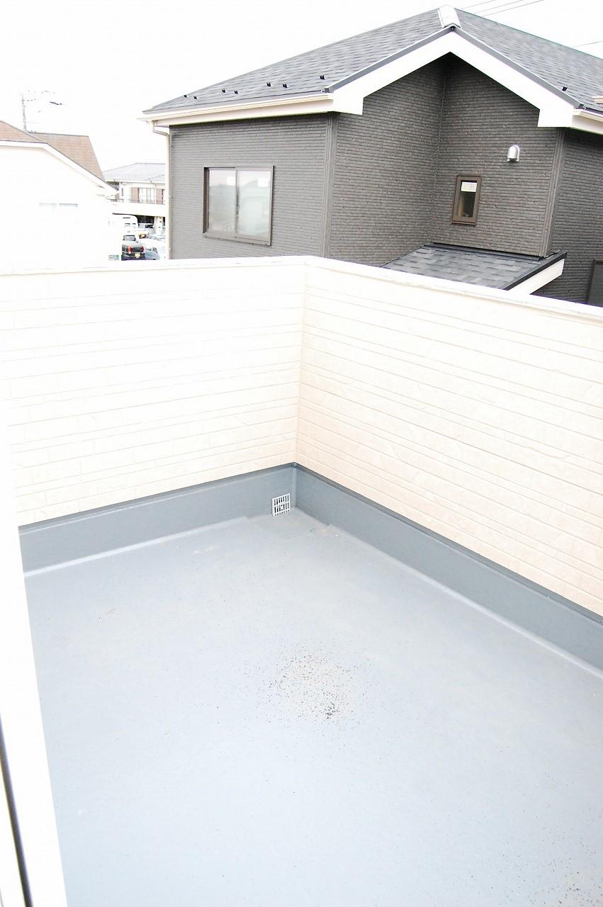 Balcony. 5 Building balcony