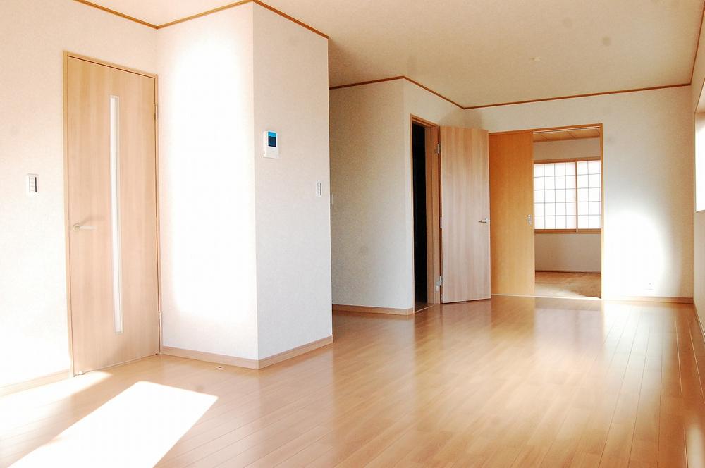 Living. 10 Building living