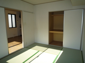 Living and room. Japanese-style room 6 quires