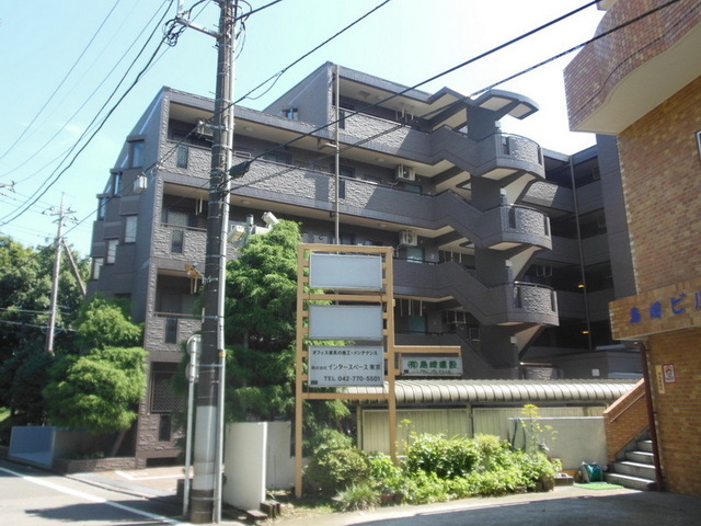 Building appearance. For more information to the Town housing TEL042-775-6400