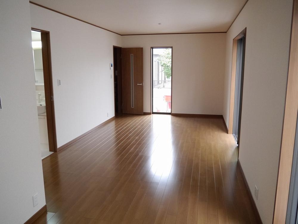 Living. Shutters standard