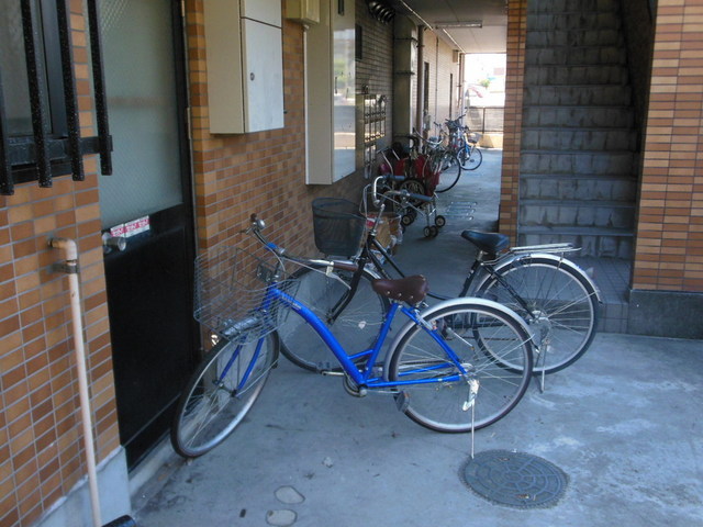 Other common areas. Put the bicycle