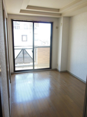 Other room space. 6 is a pledge of the room