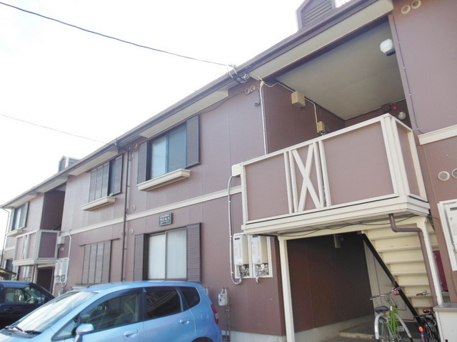 Building appearance. Well is bright appearance per yang