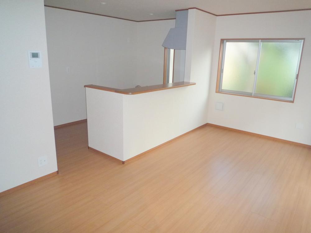 Living. You can see the state of living in the face-to-face kitchen