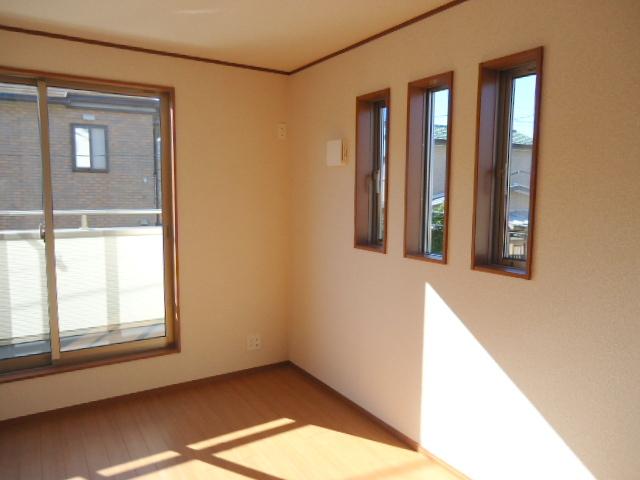 Non-living room. Indoor (11 May 2013) Shooting