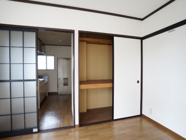 Receipt. With the top shelf material input