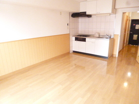 Living and room. Southeast