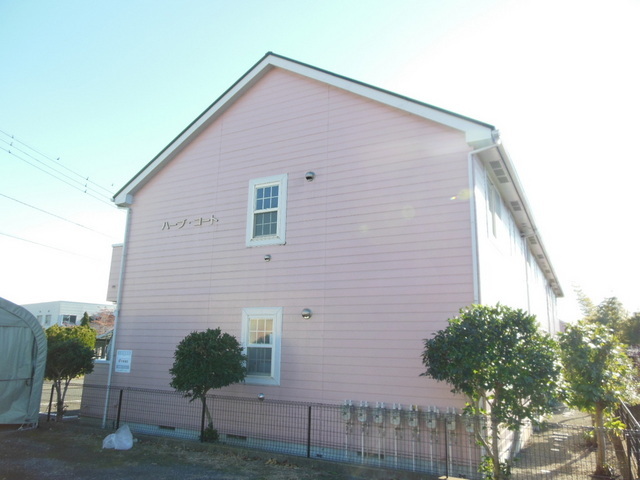 Building appearance. No renewal fee property