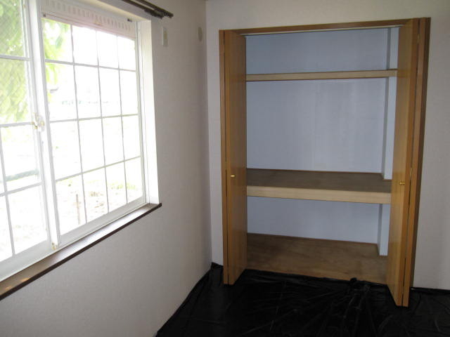 Receipt. Plenty of storage