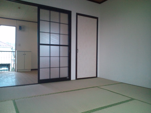 Living and room. Japanese-style room 6 quires