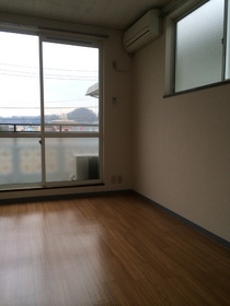 Entrance. Western-style 5.3 Pledge