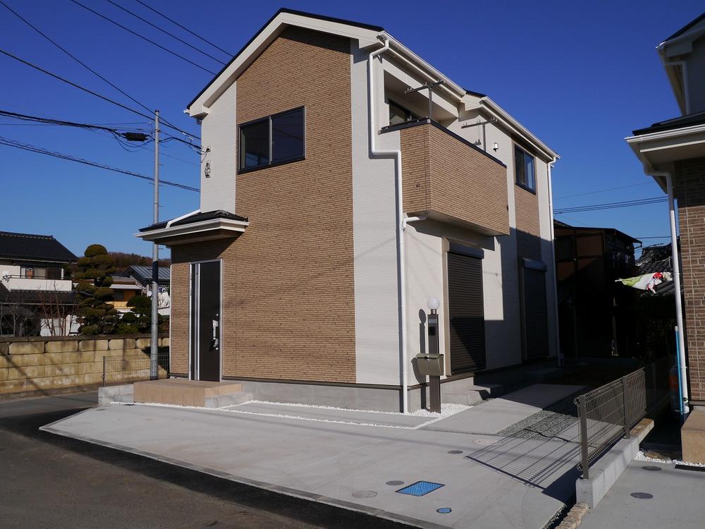 Local appearance photo. It is also a good many living environment commercial facilities around in the quiet residential area. You accustomed to you live as soon as per completed already.