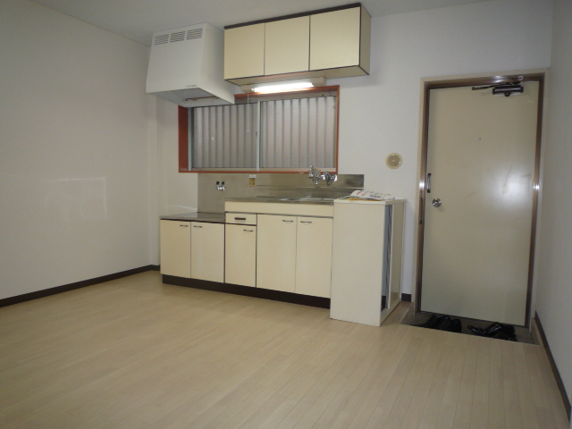 Living and room. Dining is a little spread and 7 Pledge.