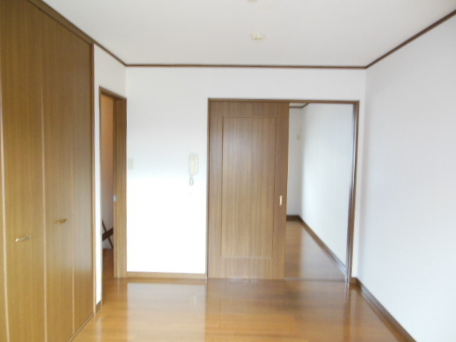 Other room space. Clean rooms