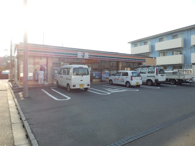 Convenience store. Seven-Eleven Sagamihara Nishihashimoto 2-chome up (convenience store) 295m