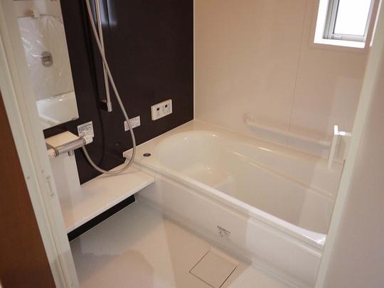 Bathroom. Air Heating drying with unit bus