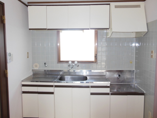 Kitchen. Gas stove installation Allowed