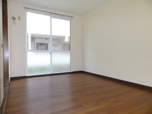 Living and room. It is a good Western-style of per yang.