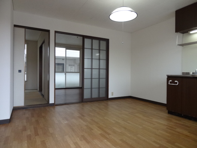 Living and room. Dining has breadth of 8 quires.