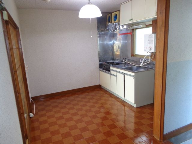 Living and room. ◇ it is also spacious dining space ◇