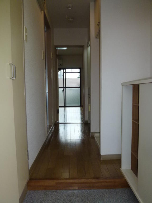 Other. Appearance from the front door of the room