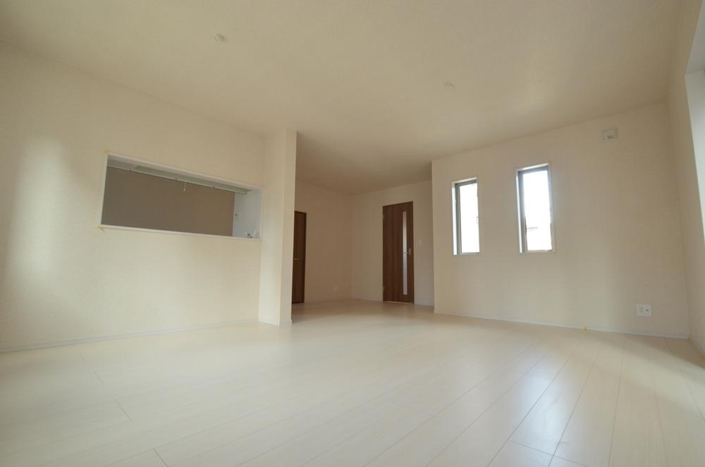 Living. Indoor (12 May 2013) Shooting 1 Building