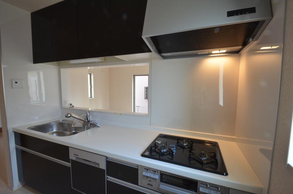 Kitchen. Indoor (12 May 2013) Shooting 1 Building