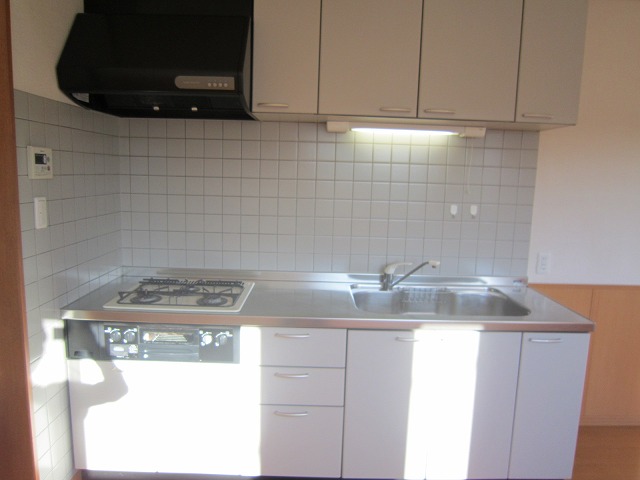 Kitchen. You can cooking fun with a large kitchen.