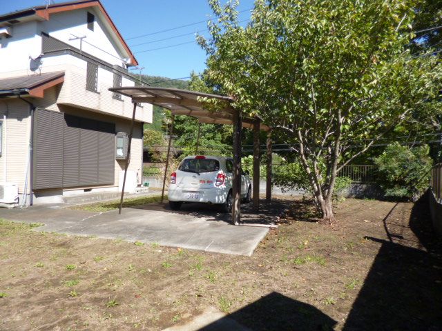Garden. ◇ dogs and children also Kakemawareru spacious garden ◇