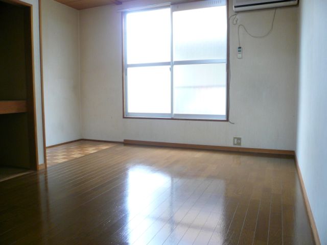 Living and room. ☆ Spread of 7 tatami rooms ☆