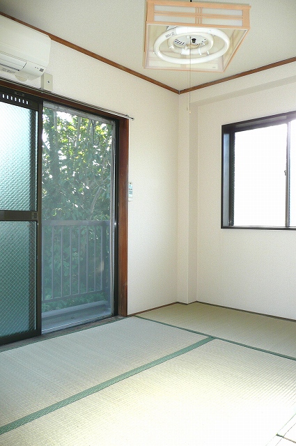 Other room space. room