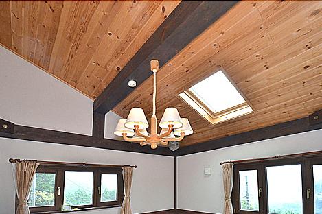 Building plan example (introspection photo). It is a photograph of the mansion sale already in the post-and-beam construction method. Produce a feeling of luxury fragrance of natural innocence is.