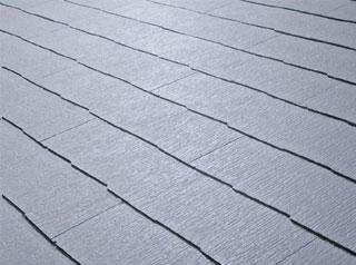 Construction ・ Construction method ・ specification. The building is large shaking during an earthquake heavier if weight is Omokere, If the center of gravity of the building Re high only shaking will further increase. (In the case of the same intensity in the same structure). Weight per tsubo KMEW roofing materials, Of pottery tile 1  /  2 or less. Center of gravity is kept low with the weight of the entire building can be reduced, It created a certain sense of stability to the building.