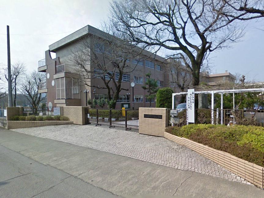 Primary school. 760m to Sagamihara Municipal Nihonmatsu Elementary School