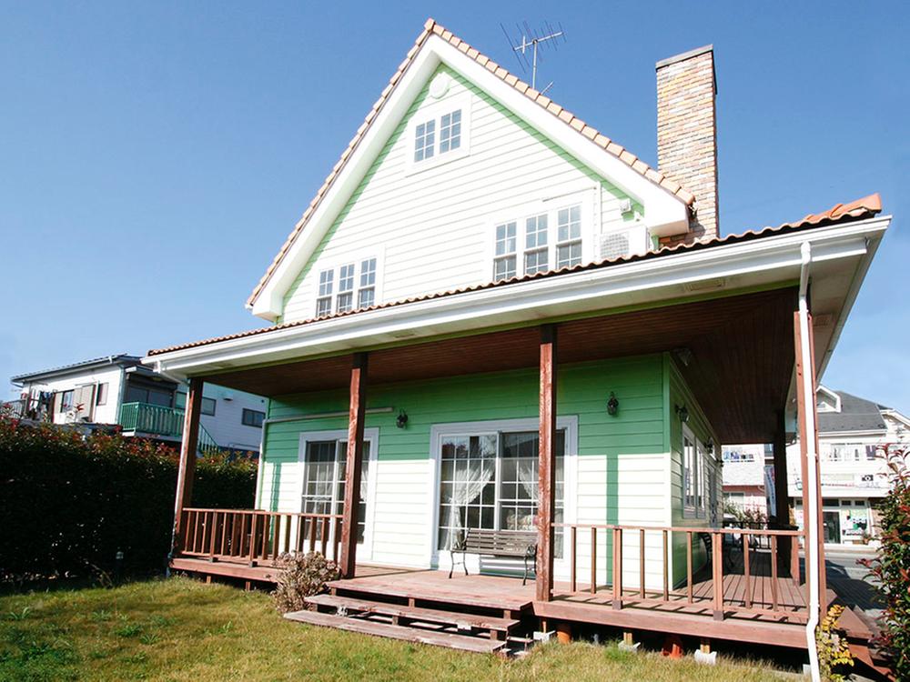 Local appearance photo. There is a spacious garden, It is also ideal for gardening.