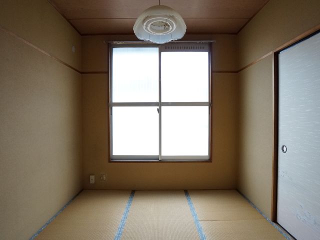 Living and room. Japanese-style room 4.5 tatami