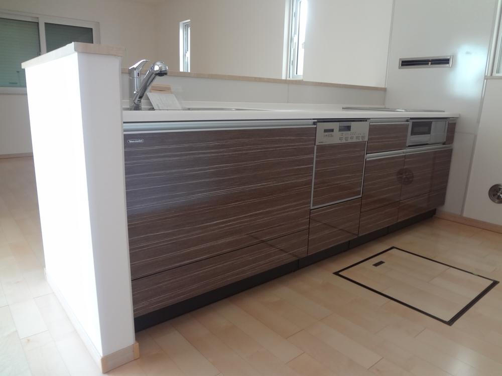 Kitchen. Room (May 2013) Shooting