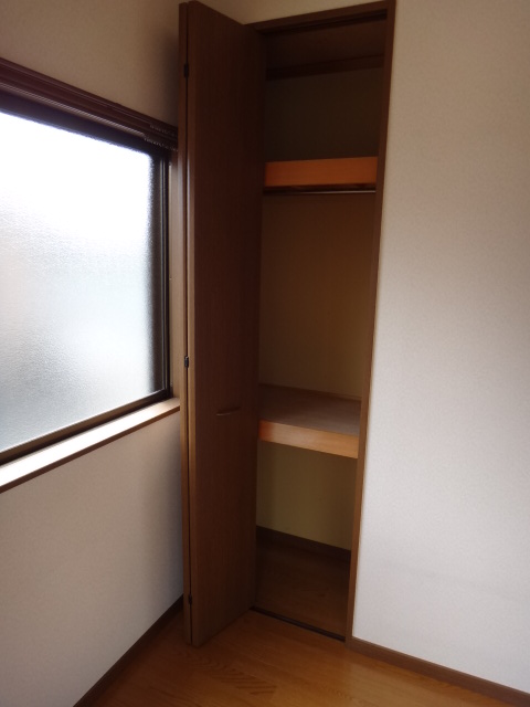 Receipt. Kitchen storage