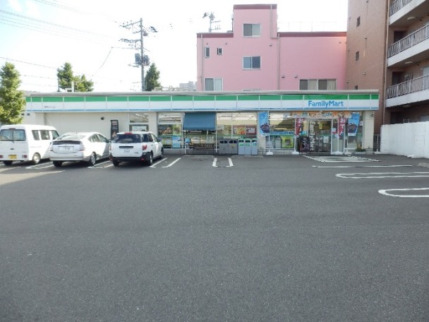Convenience store. FamilyMart Hashimoto seven-chome up (convenience store) 459m