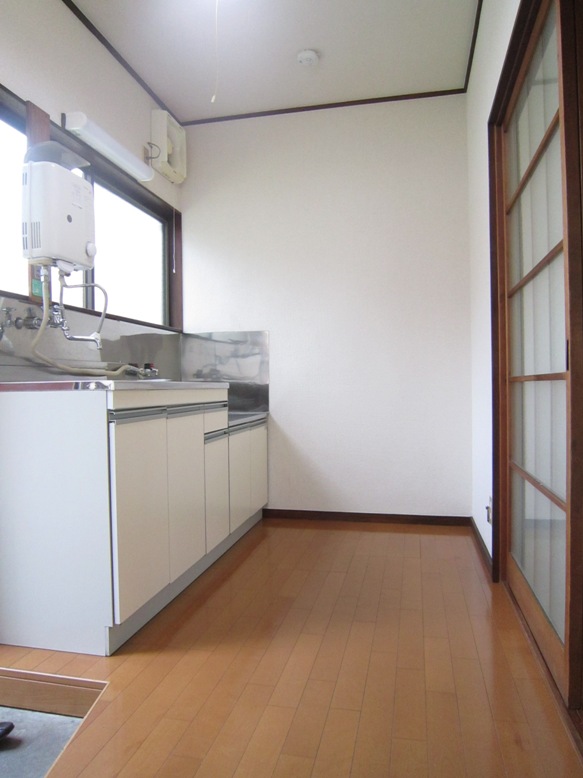 Living and room. K2 Pledge