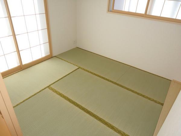 Same specifications photos (Other introspection)