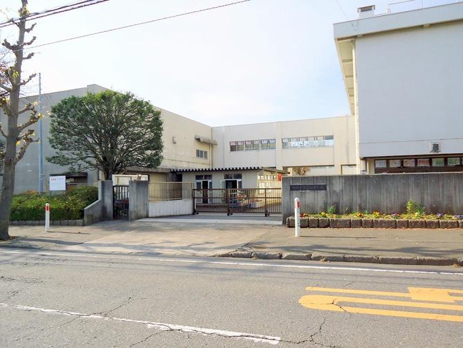 Junior high school. 550m to Asahi Junior High School