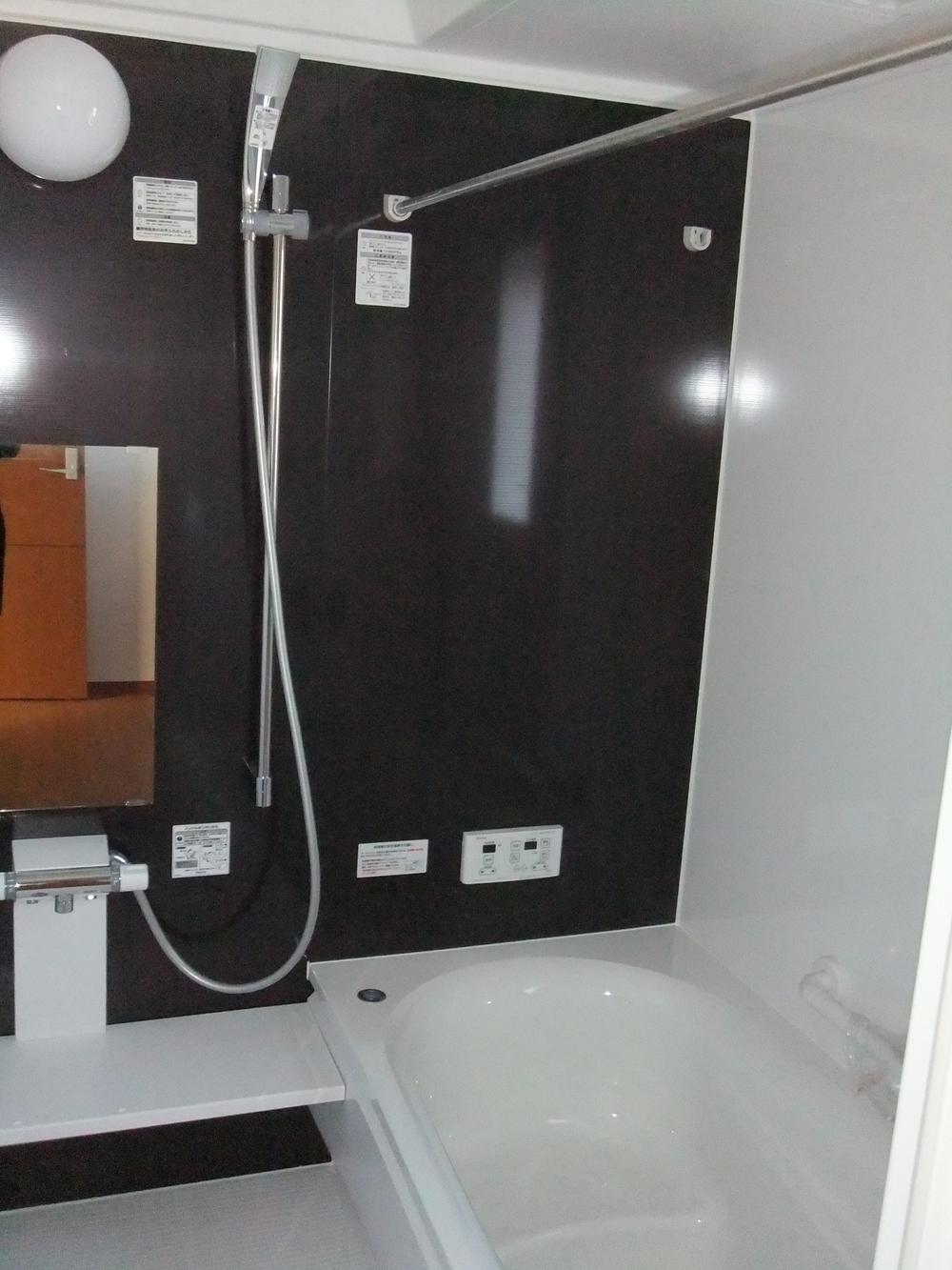 Bathroom. Indoor (12 May 2013) Shooting 4 Building