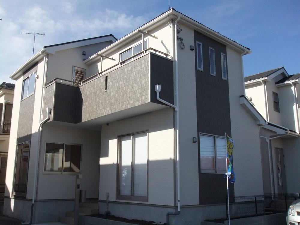 Local appearance photo. Local (12 May 2013) Shooting Building 3