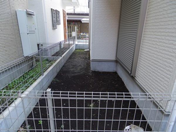 Garden. 1 Building Local (11 May 2013) Shooting